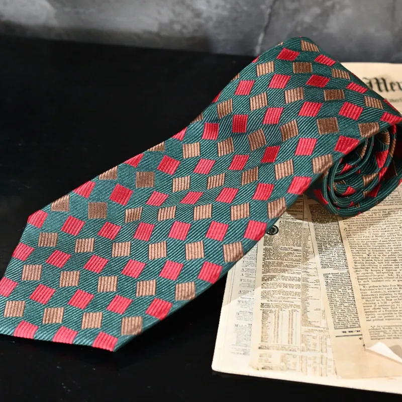 フランス・パリの名門シャツブランド〈Charvet／シャルべ...